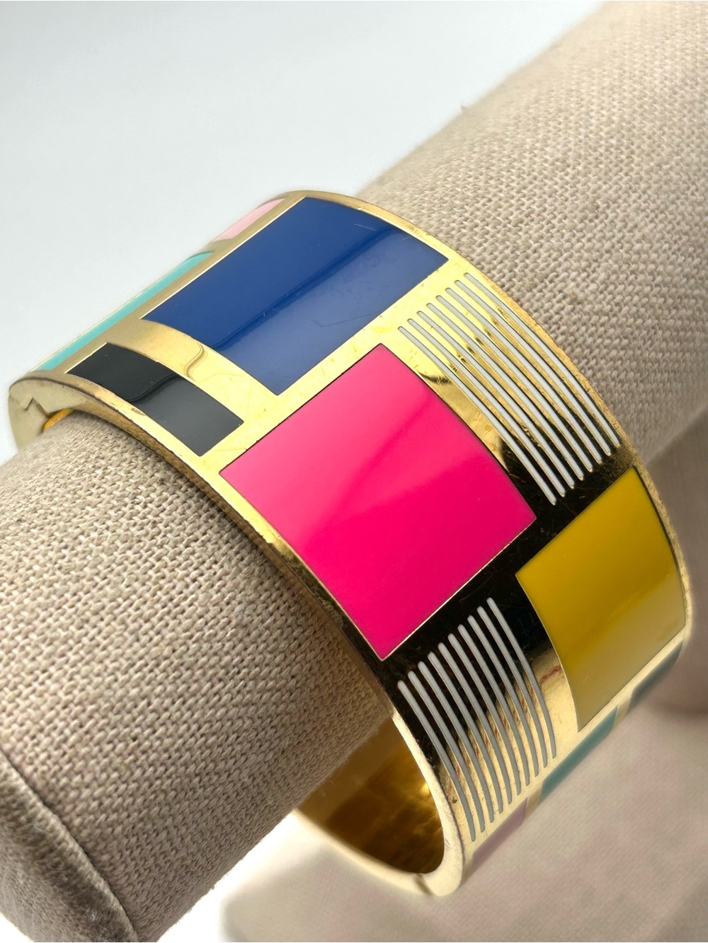 Kate Spade Be Art and Part Of Mondrian Collection Hinged Bangle Bracelet - Picture 1 of 5